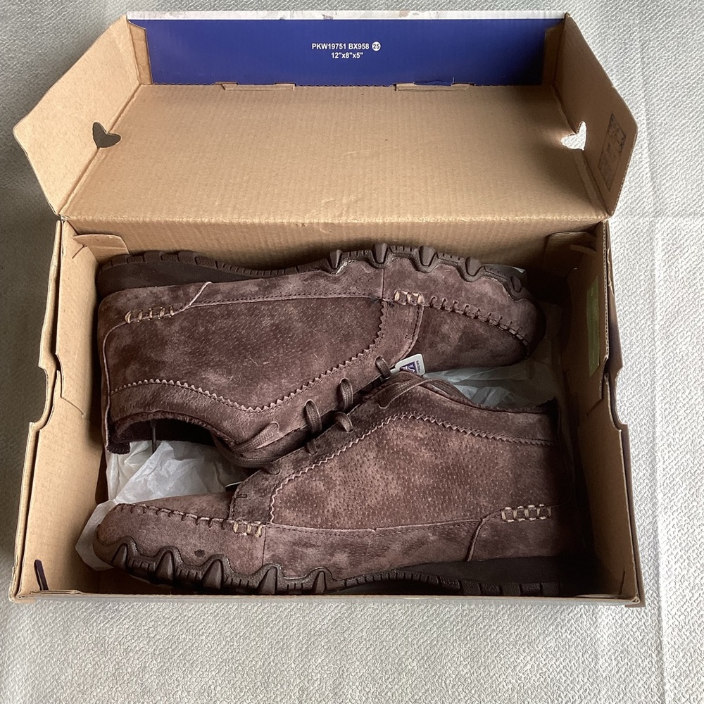 Skechers Women's Brown Ankle Booties - Picture 8 of 9